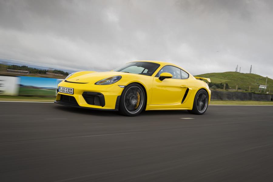  Porsche 718 Cayman GT4 (982C) 2019 года  (WW) (фото 53 из 190)